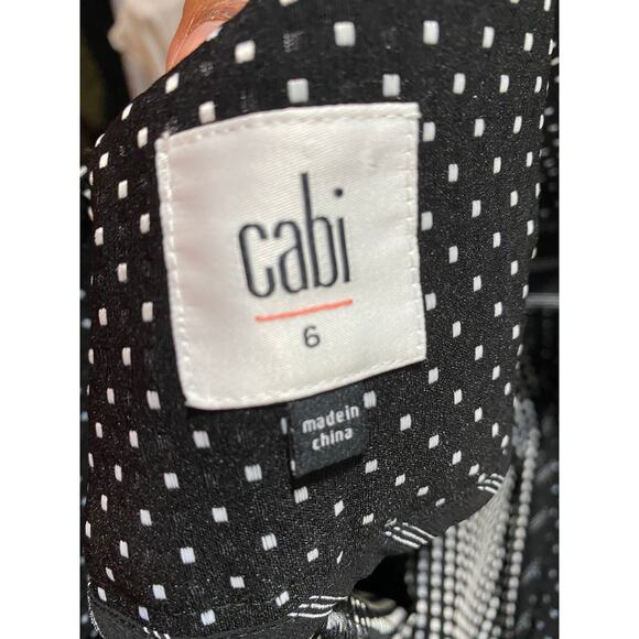 Cabi black and white Polkadot cropped pants size 6 Slimfit Stretch - Picture 2 of 7